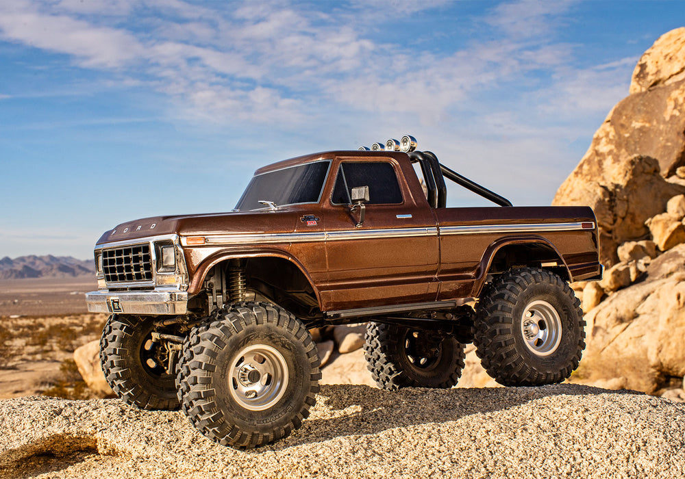 Traxxas TRX-4 1979 Ford F-150 High Trail Edition RTR 1/10 Scale and Trail Crawler (Brown)